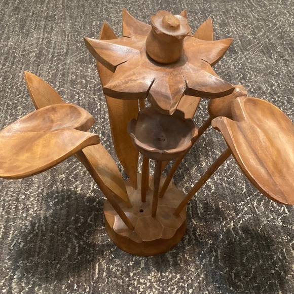 Wooden table center piece - Picture 1 of 4